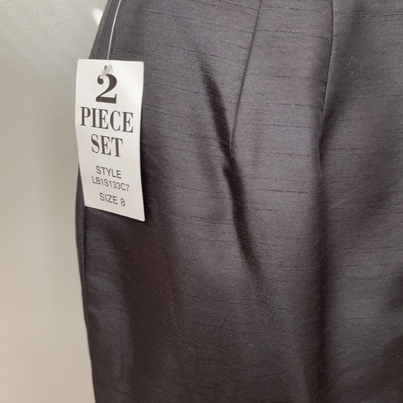 Larry Levine 2pc Suit Jacket & Skirt NWT - Picture 14 of 16